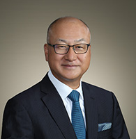 会長　田辺　新一